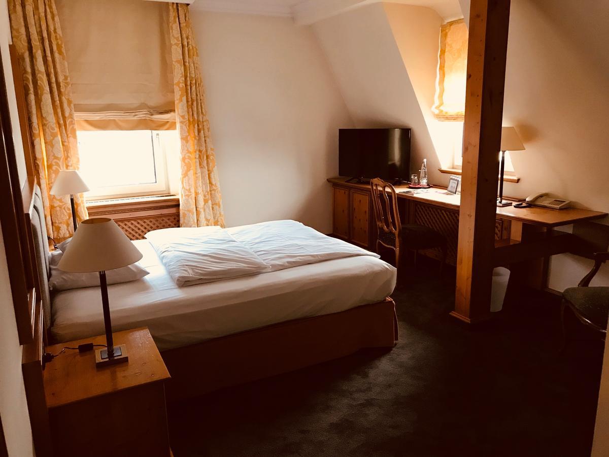 Kleines Hotel Forchheim  Exteriör bild